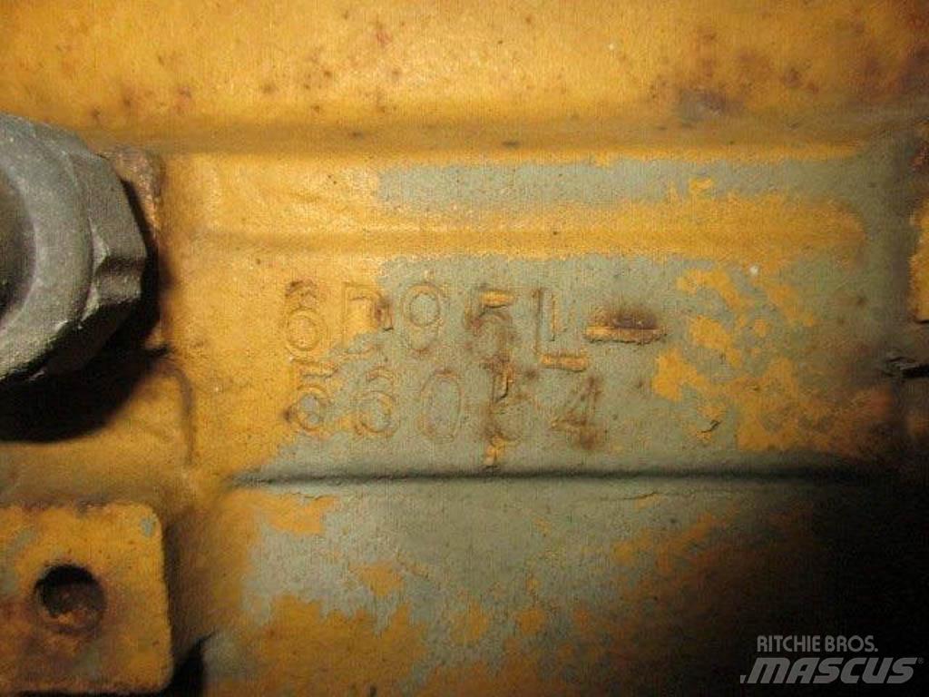 Komatsu WA100-1 Læssemaskiner på hjul