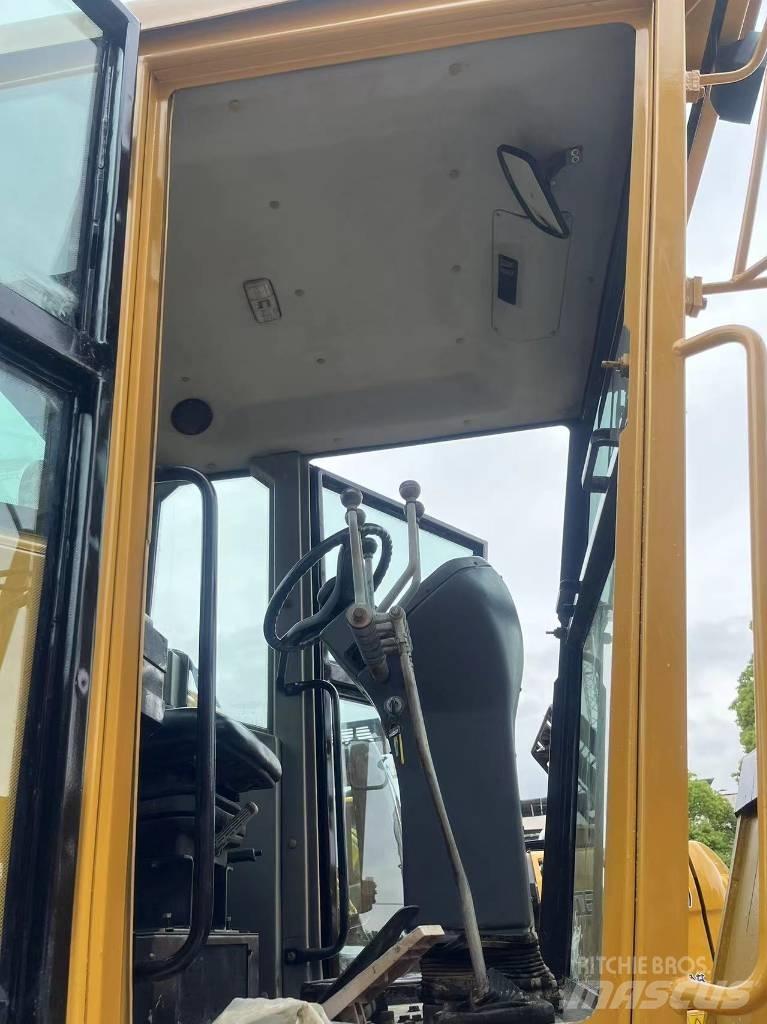 CAT 140 H Vejhøvle / Gradere