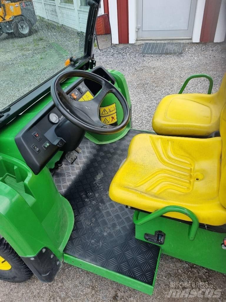 John Deere Gator TE Hjælpemaskiner