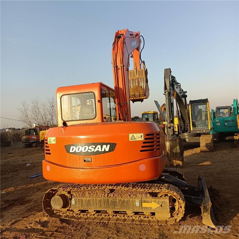 Doosan DH80G Midi-gravemaskiner 7t - 12t