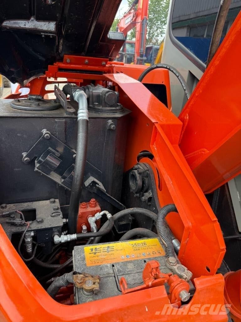 Hitachi Zaxis 55 U Gravemaskiner på larvebånd