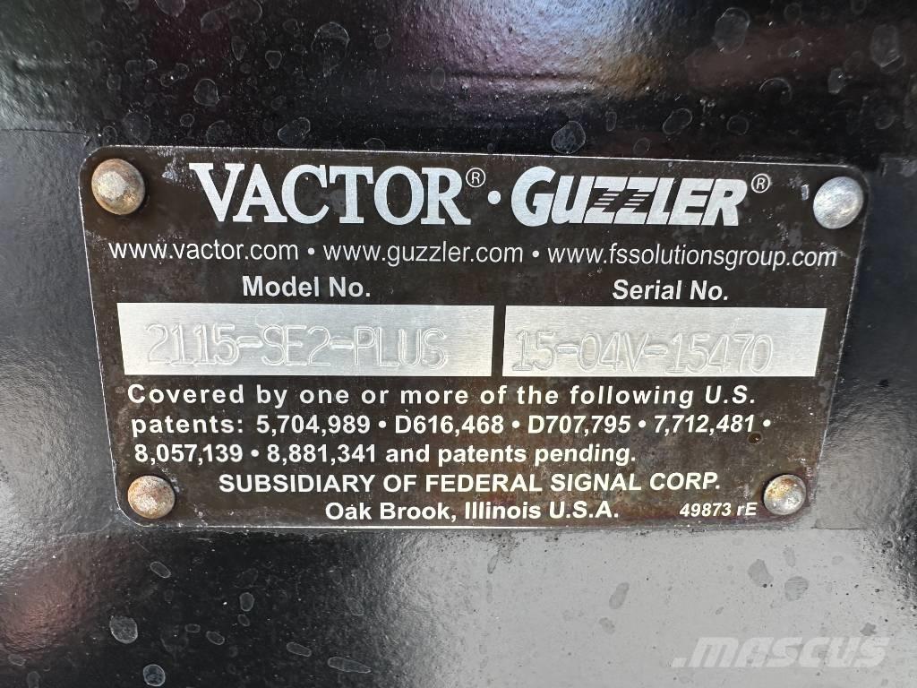 International 7600 Slamsuger