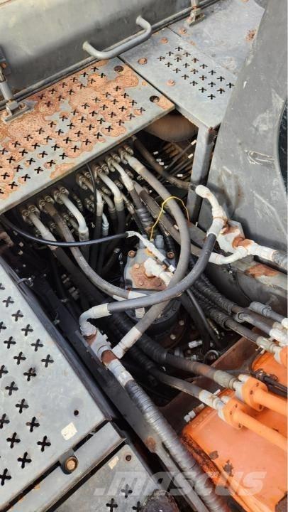 Doosan DX 210 W Gravemaskiner på hjul