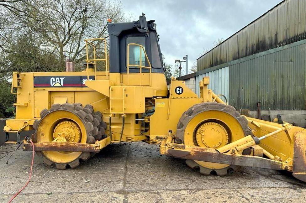 CAT 825 C Jordvibrationstromler