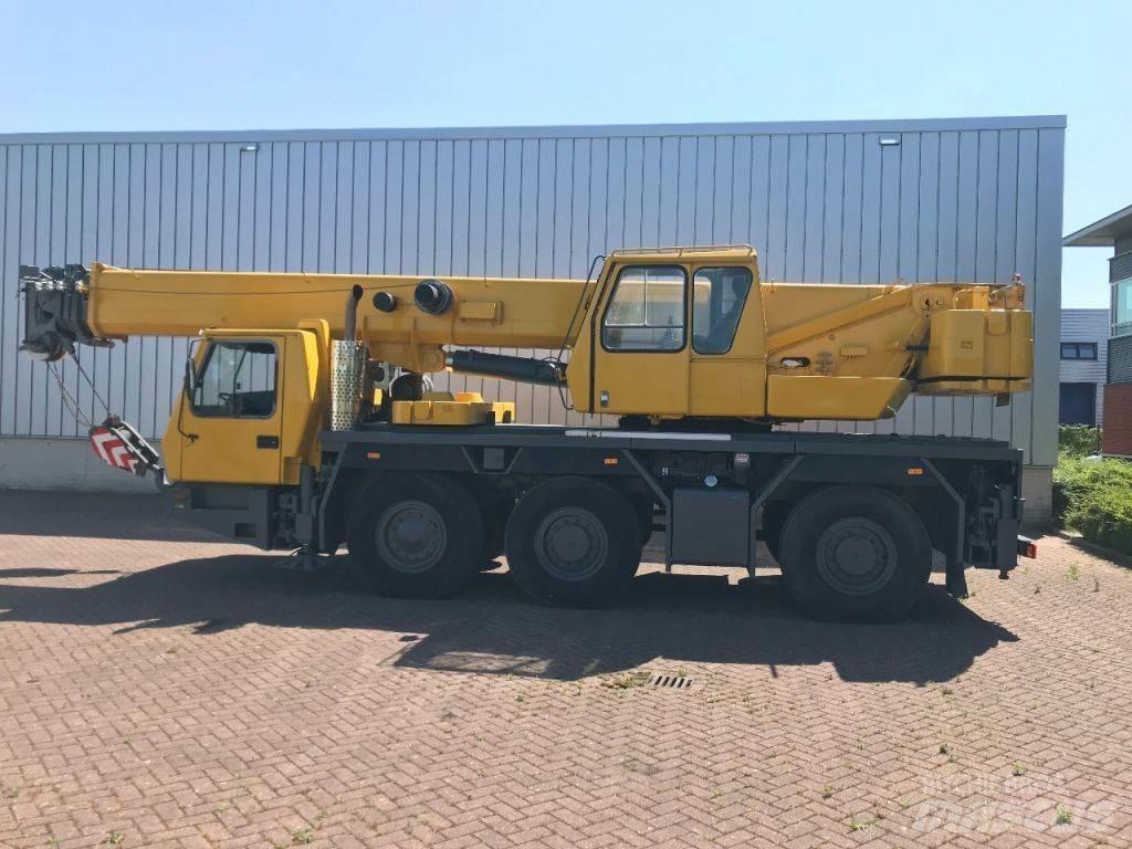 Grove GMK 3050 Kraner til alt terræn