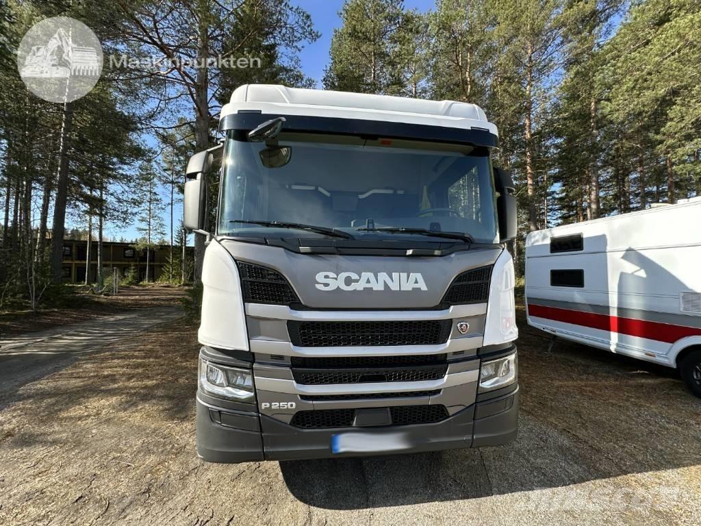 Scania P 250 Fast kasse