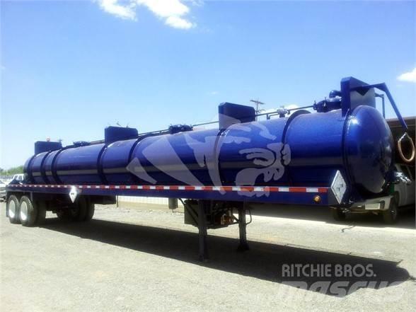 Tiger  Semi-trailer med Tank