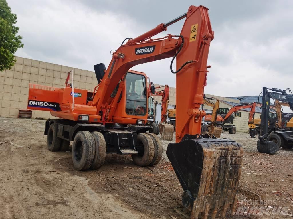 Doosan DH 150 W-7 Gravemaskiner på hjul