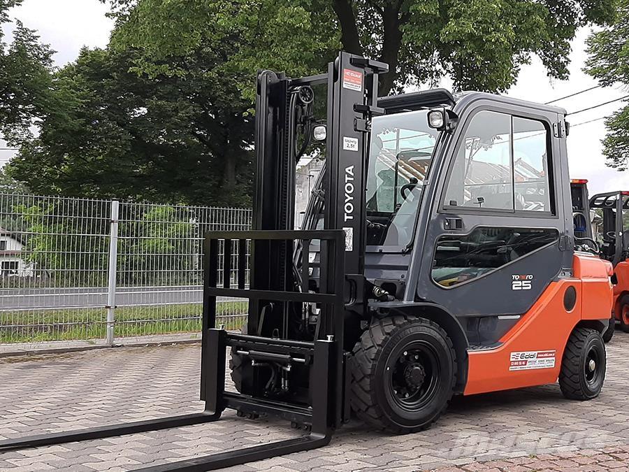 Toyota 02-8FGF25 LPG gaffeltrucks
