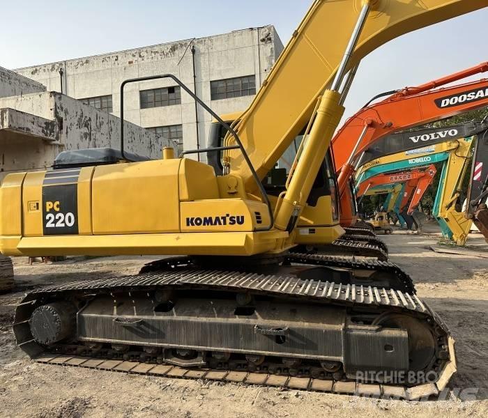 Komatsu PC 220 Gravemaskiner på larvebånd