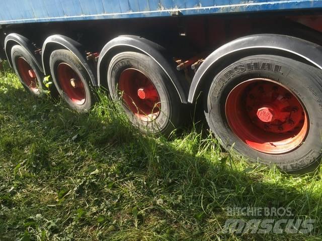 AMT 2010 Semi-trailer med tip