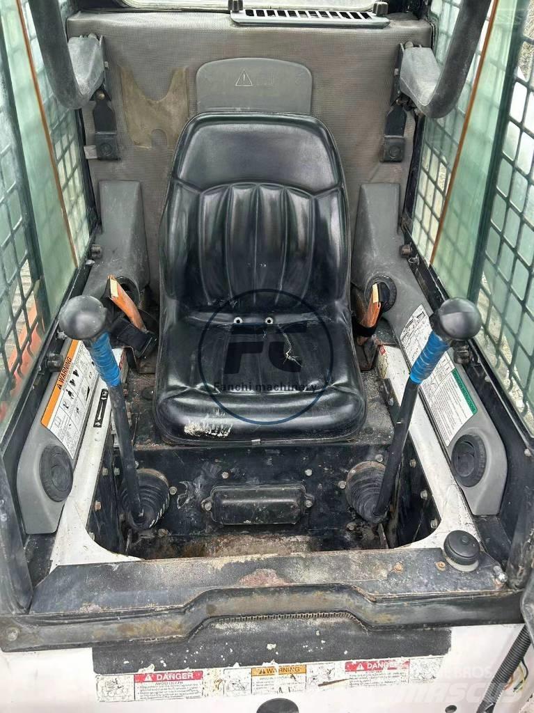 Bobcat S 330 Minilæsser - skridstyret