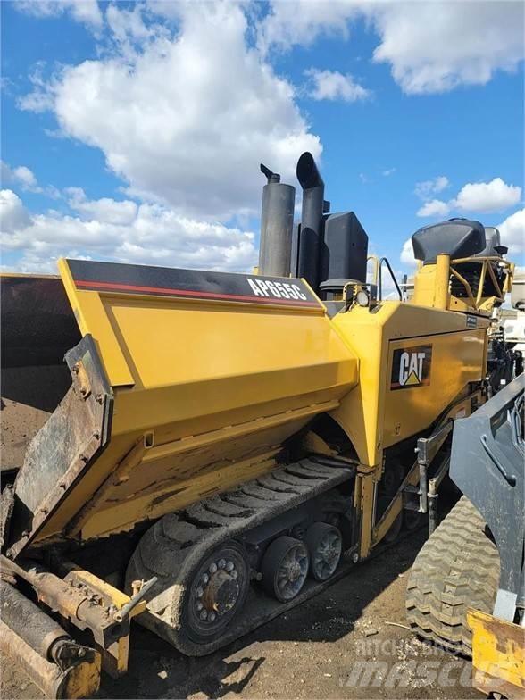 CAT AP-655C Asfaltudlæggere