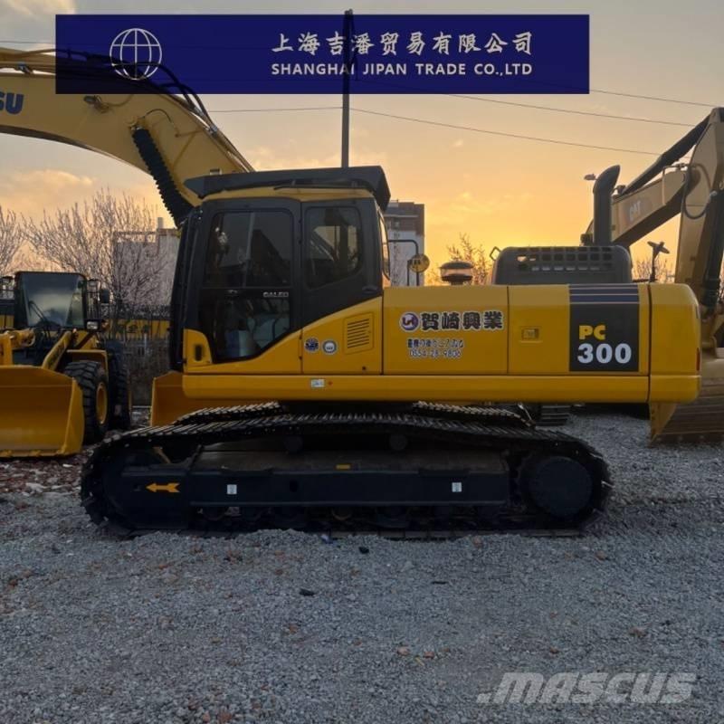 Komatsu PC 300 Gravemaskiner på larvebånd