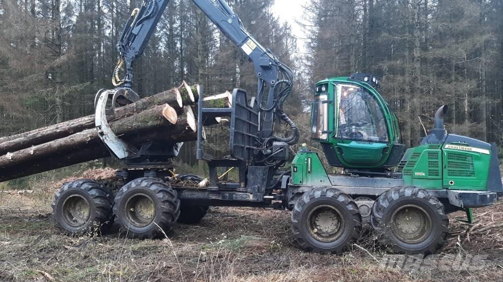 John Deere 1110 E Udkørselsmaskiner
