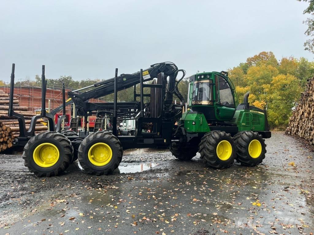 John Deere 1110 E Udkørselsmaskiner