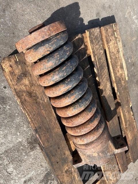 CAT 325 C NAPINACZ Bånd, kæder og understel