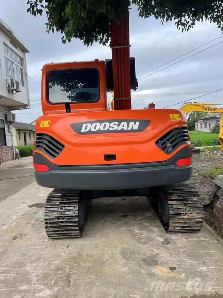 Doosan DX75-9C Midi-gravemaskiner 7t - 12t