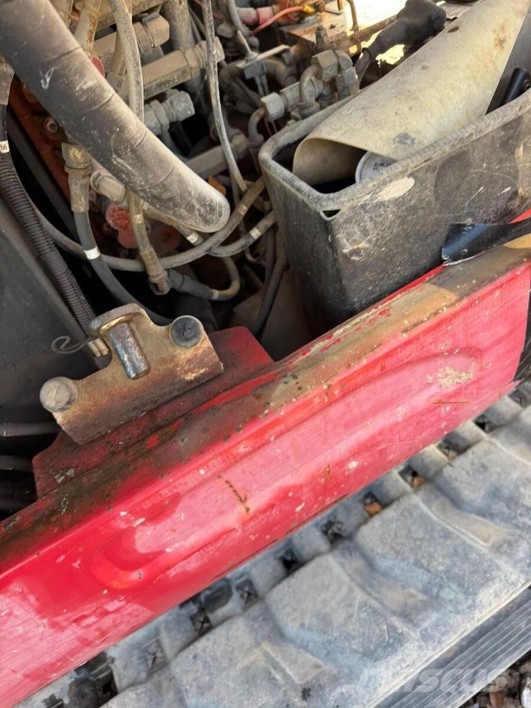 Takeuchi TB260 Minigravemaskiner