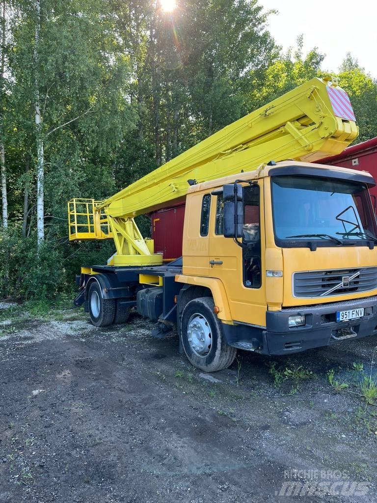 Volvo FL 6 Lastbilmonterede lifte