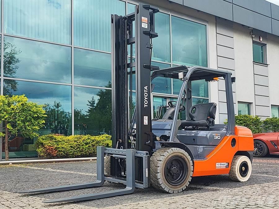 Toyota 02-8FDF30 Diesel gaffeltrucks