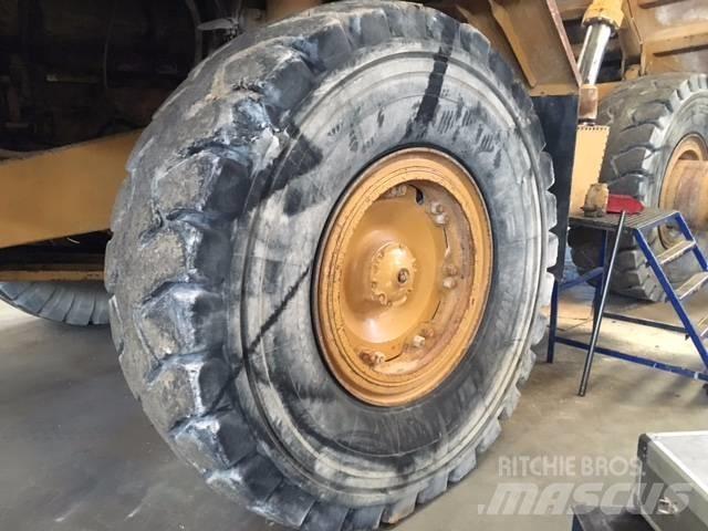 CAT 773 B Knækstyrede dumpere