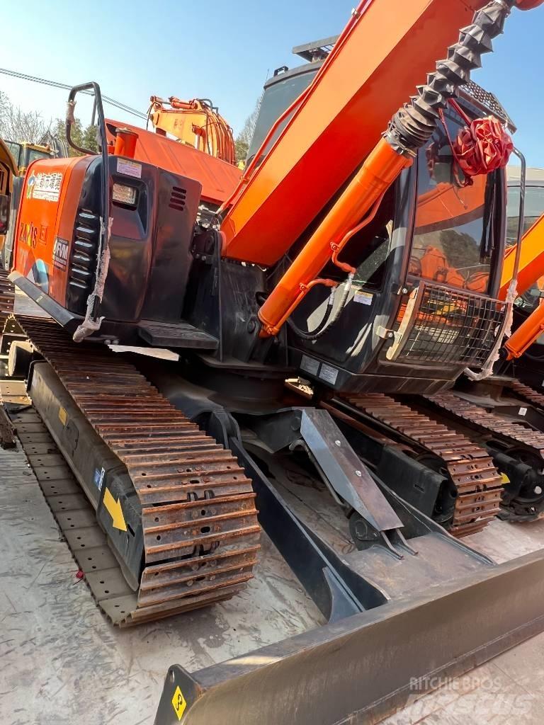 Hitachi ZX70 Midi-gravemaskiner 7t - 12t