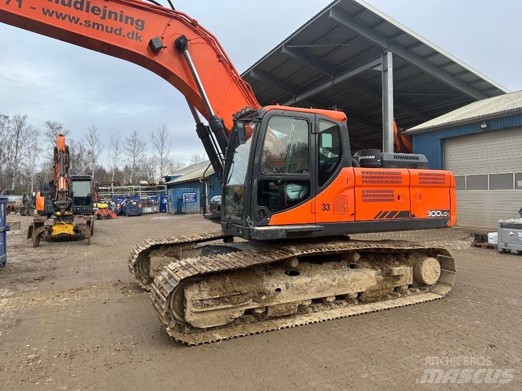 Doosan DX 300 LC-3 Gravemaskiner på larvebånd