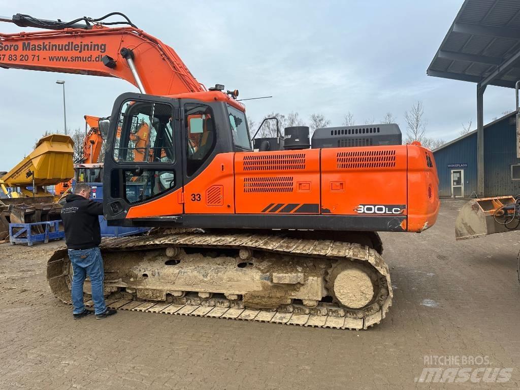 Doosan DX 300 LC-3 Gravemaskiner på larvebånd