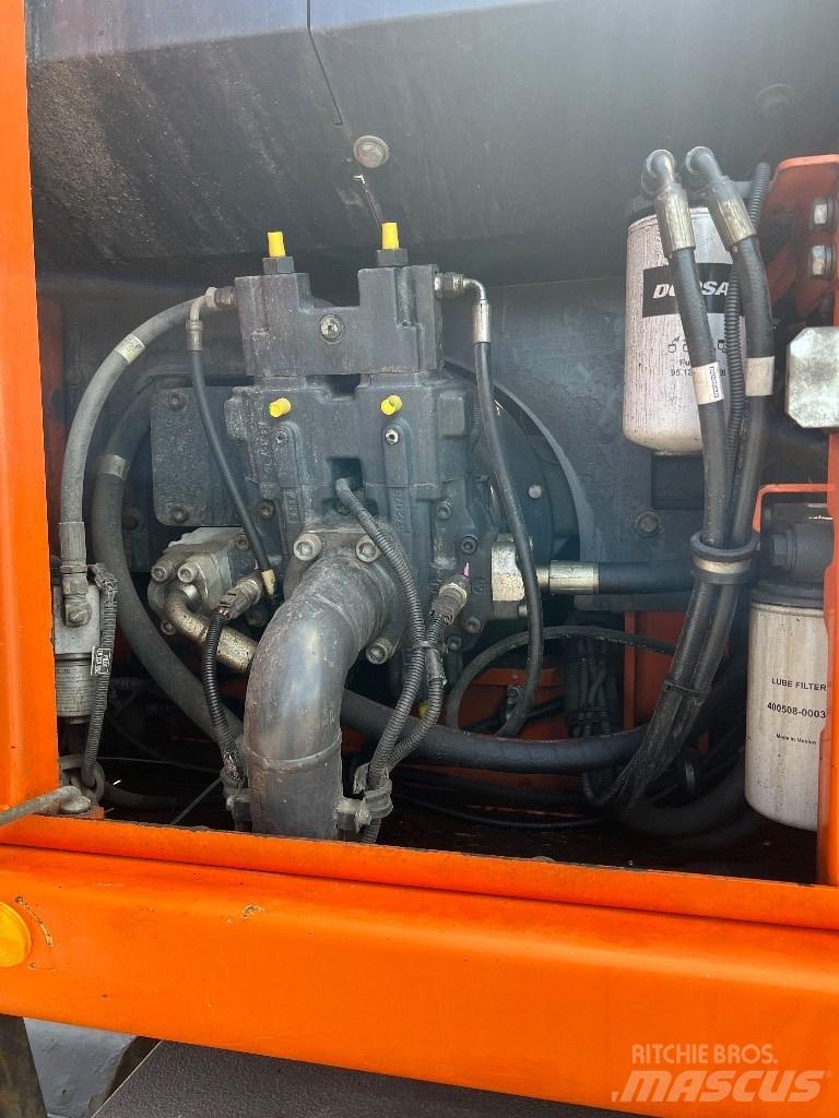 Doosan DX 160 W-3 Gravemaskiner på hjul