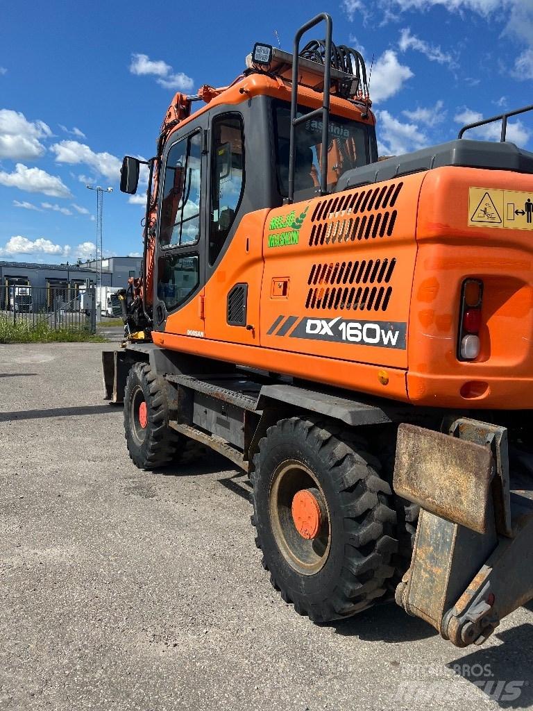 Doosan DX 160 W-3 Gravemaskiner på hjul