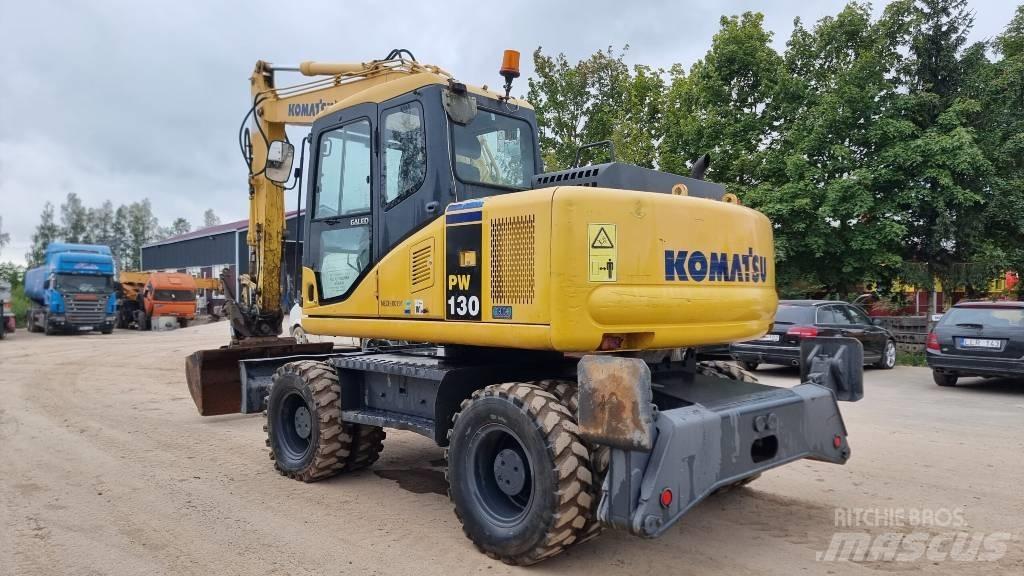 Komatsu PW 130-7K Gravemaskiner på hjul