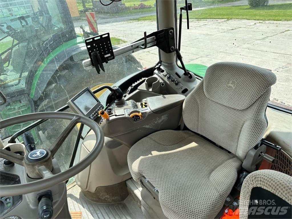 John Deere 6215R Traktorer