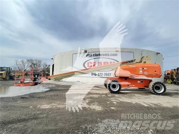 JLG 800S Teleskoplifte