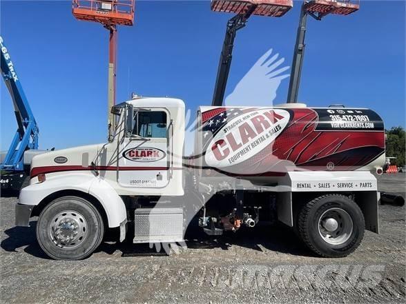 Peterbilt 330 Tankvogne - vand