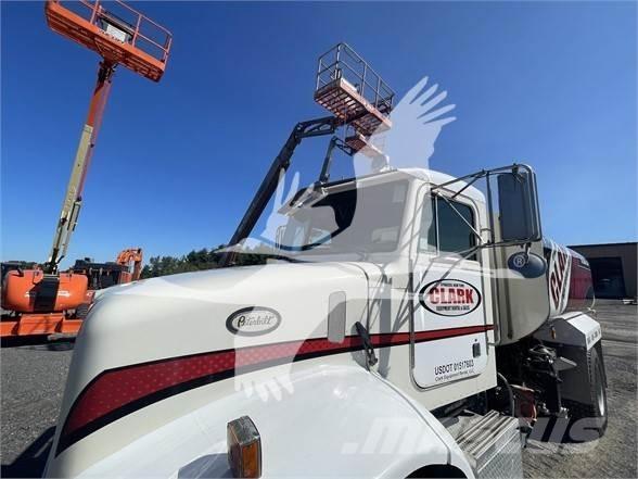 Peterbilt 330 Tankvogne - vand