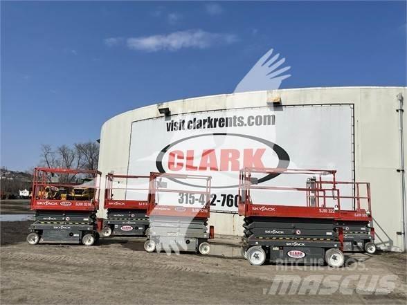 SkyJack SJ3219 Saxlifte