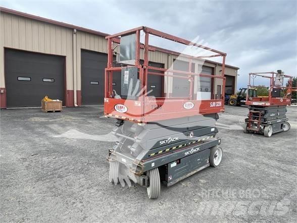 SkyJack SJ3226 Saxlifte