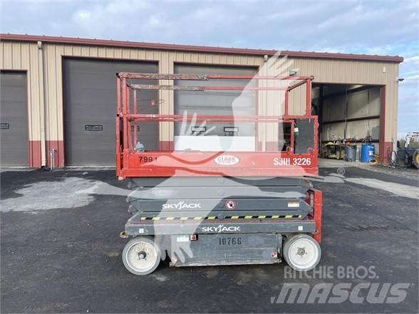 SkyJack SJ3226 Saxlifte