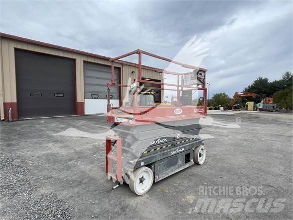 SkyJack SJ3226 Saxlifte