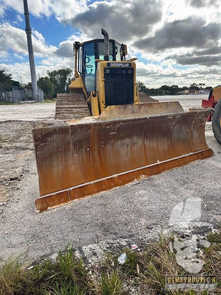CAT D 6 N Bulldozer på larvebånd
