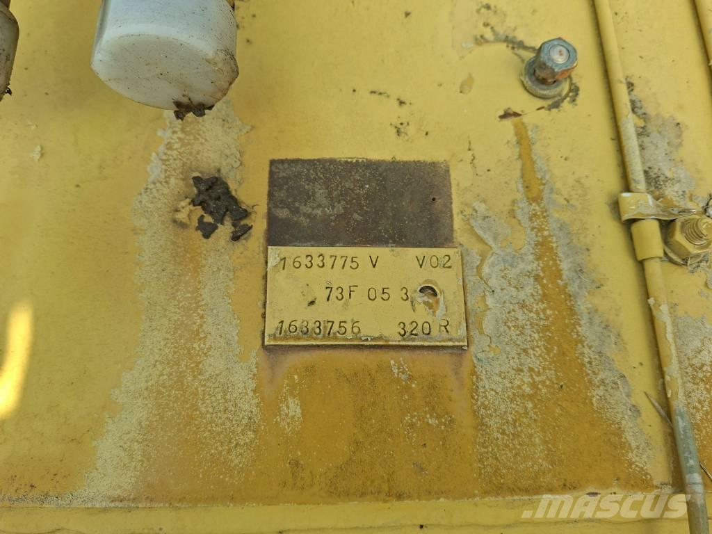 CAT 320 C L Gravemaskiner på larvebånd