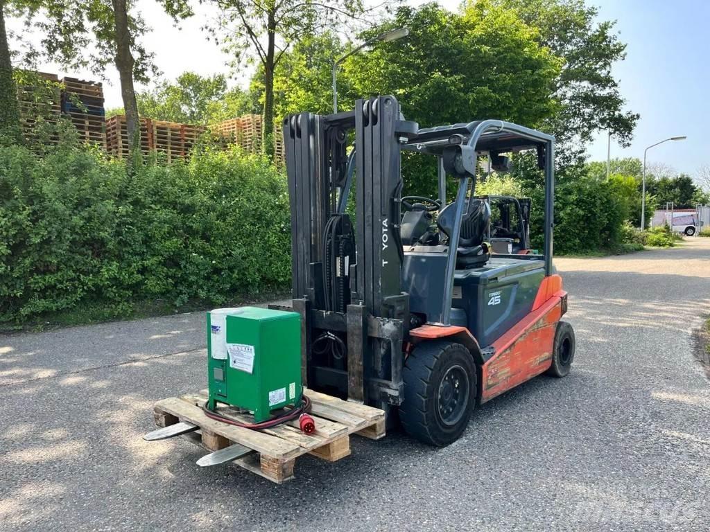 Toyota 8FBMT45 El gaffeltrucks