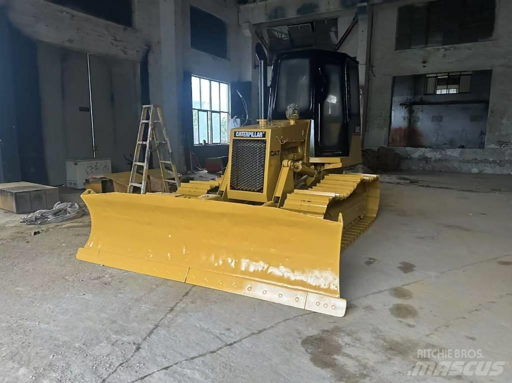CAT D 4 C Bulldozer på larvebånd
