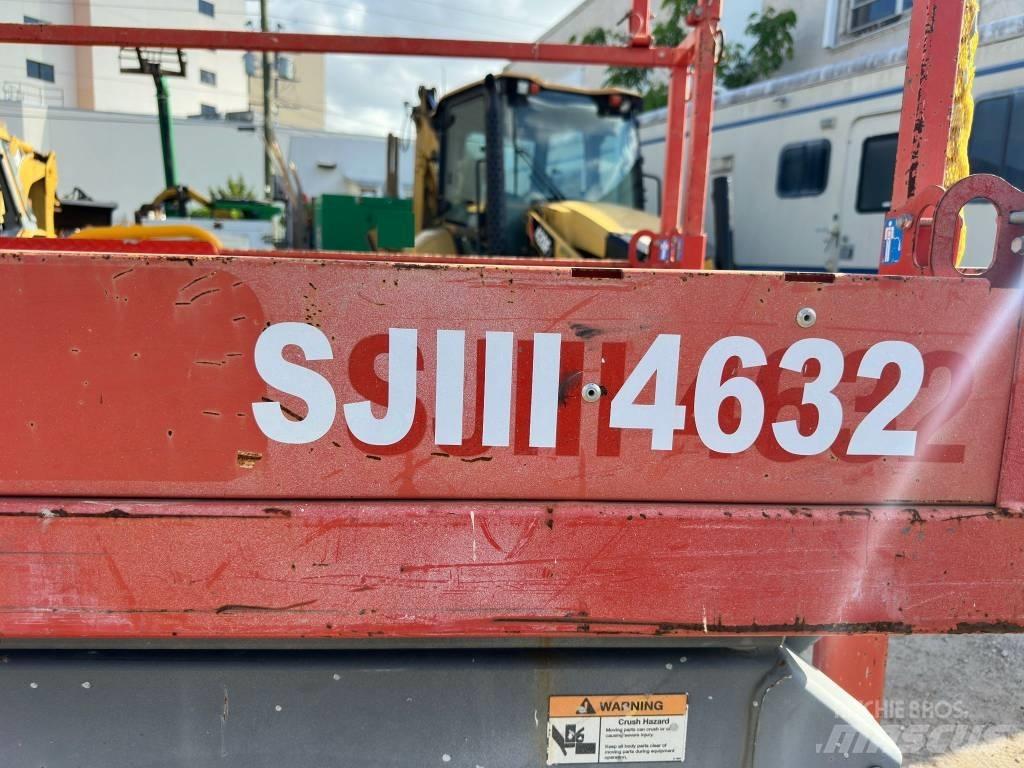 JLG 32 Lift Saxlifte