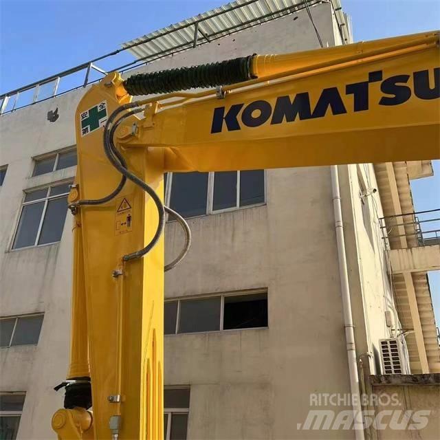 Komatsu PC 210-8 Gravemaskiner på larvebånd