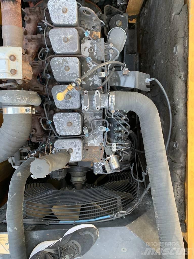 Hyundai R210W-9 Gravemaskiner på hjul
