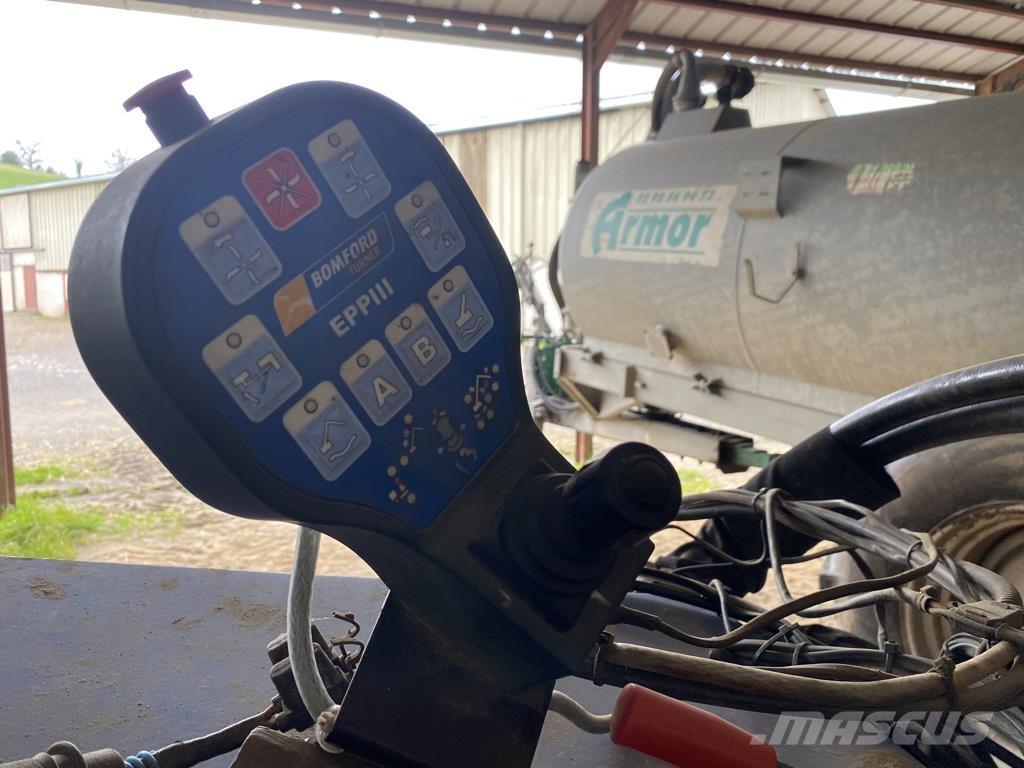 Bomford BQ500 Monterede og efterspændte slåmaskiner