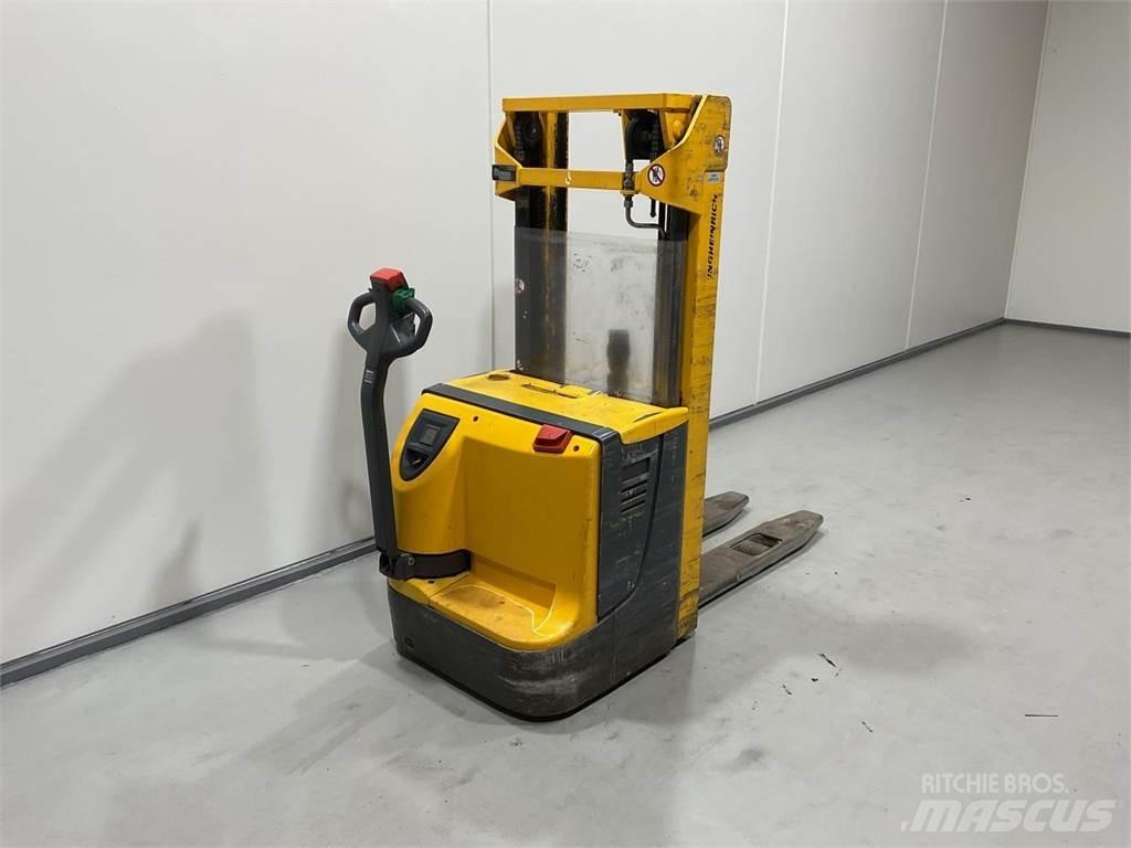 Jungheinrich EJC12 Selvkørende stablere