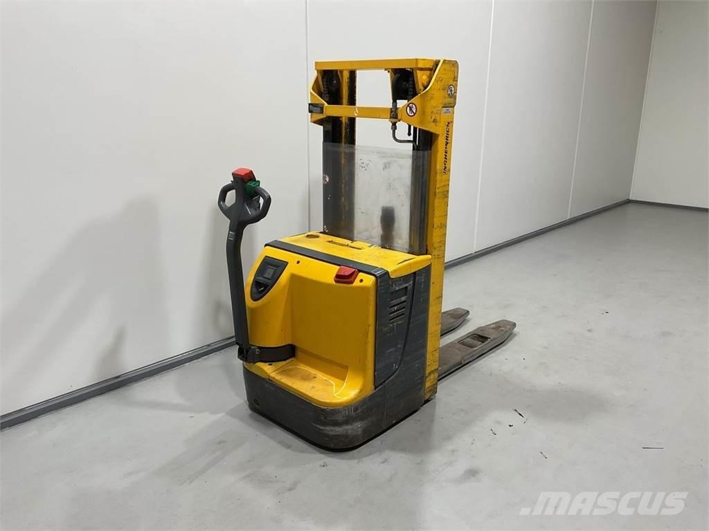 Jungheinrich EJC12 Selvkørende stablere